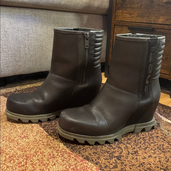 Sorel Dark Green Moto Wedge Boots - Picture 1 of 8